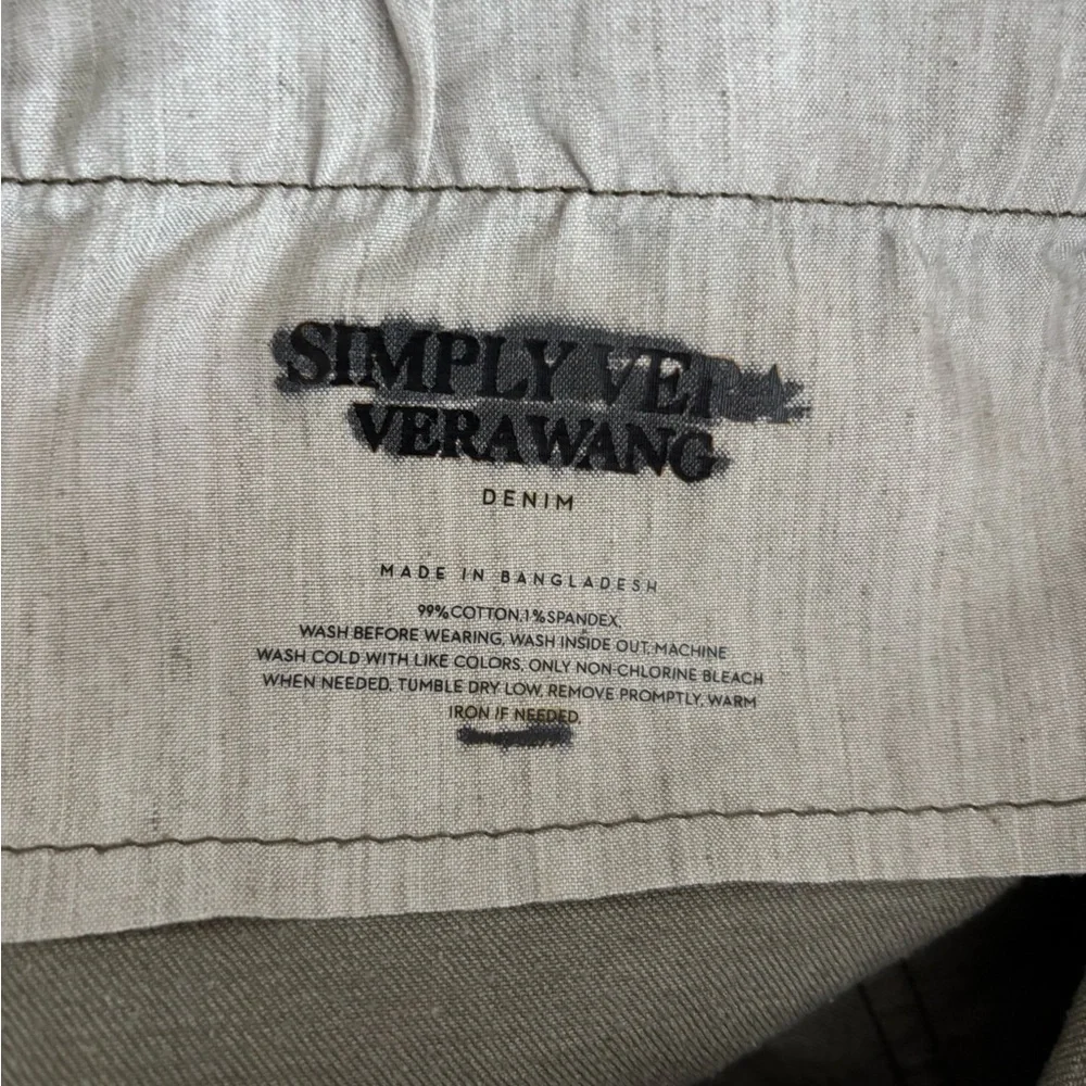 Green Shorts Simply Vera Wang - Picture 4 of 4